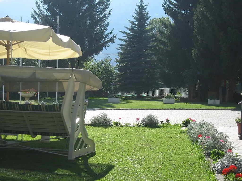 Meuble Cima Bianca Garni Hotel Bormio